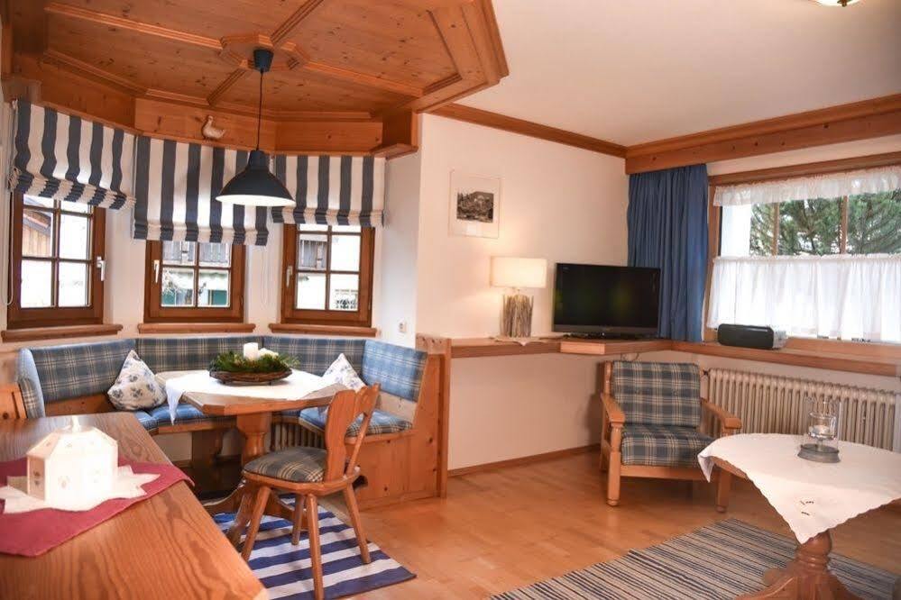 Haus Susanne - Top-Ferienwohnungen - Sommer-Bergbahn Inklusive أوبيرميسلشتاين المظهر الخارجي الصورة